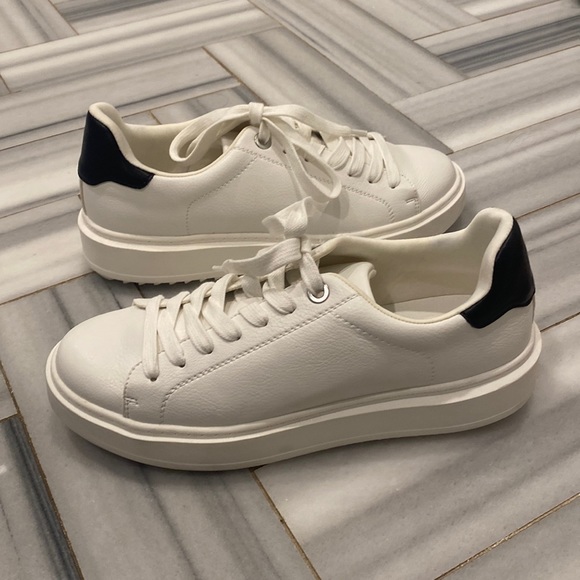 Steve Madden Shoes - Steve Madden sneakers